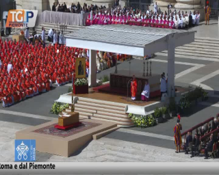 Il mondo ha dato l’addio a Papa Francesco